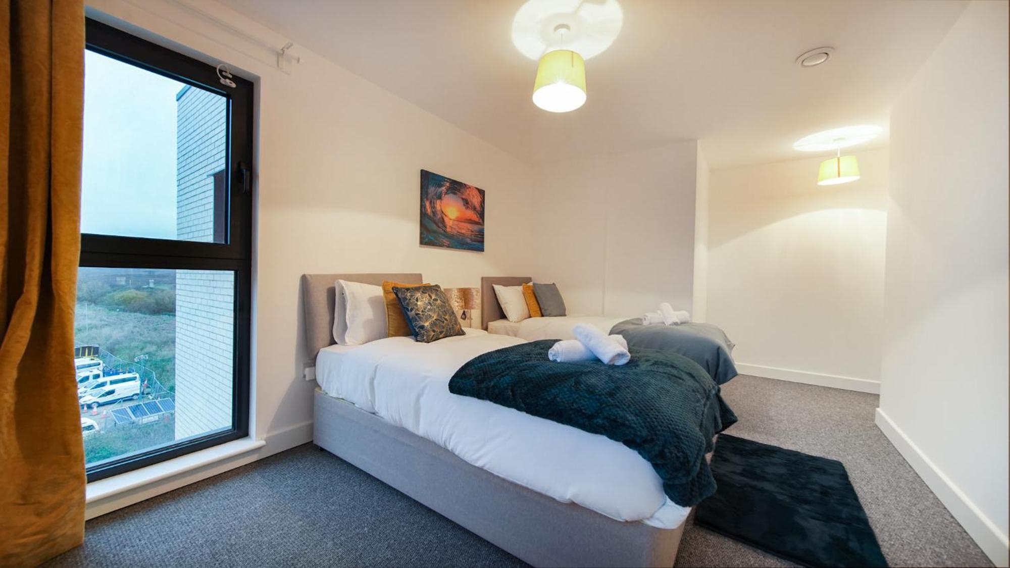 Modern Apartments With Free Parking Near Heathrow 콘부룩 외부 사진